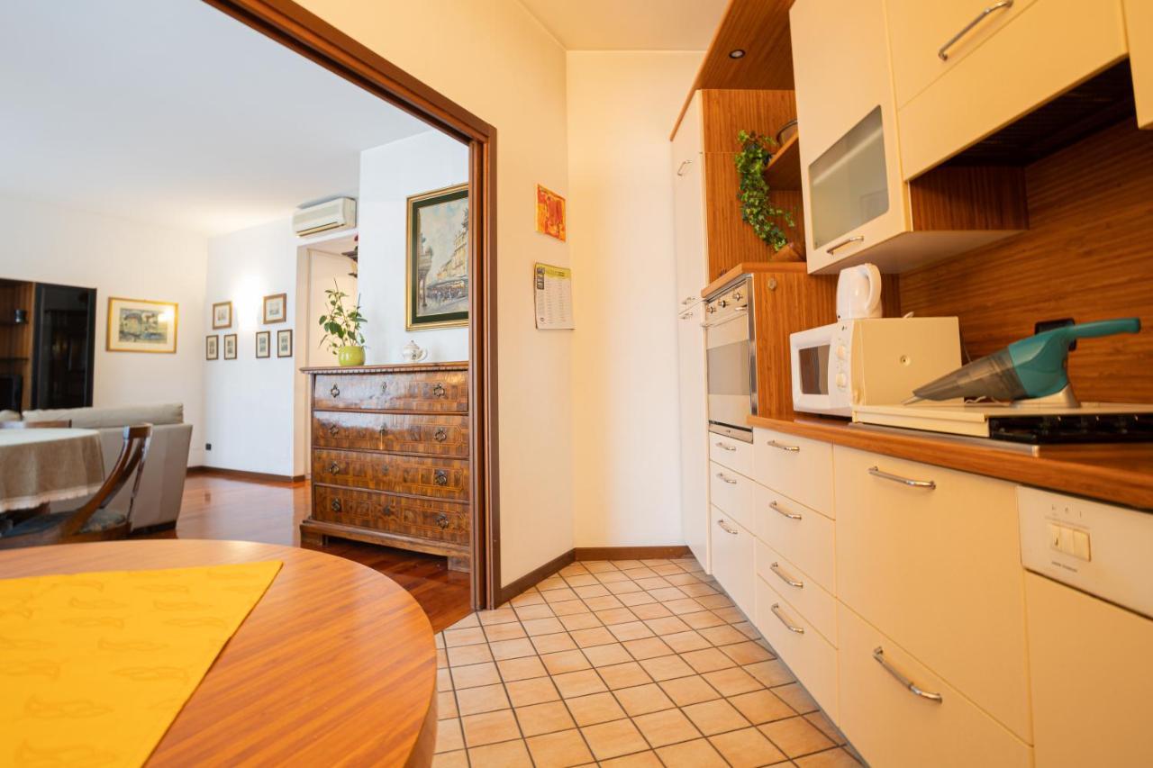 Flower Apartment - Royal Welcome Verona Eksteriør billede